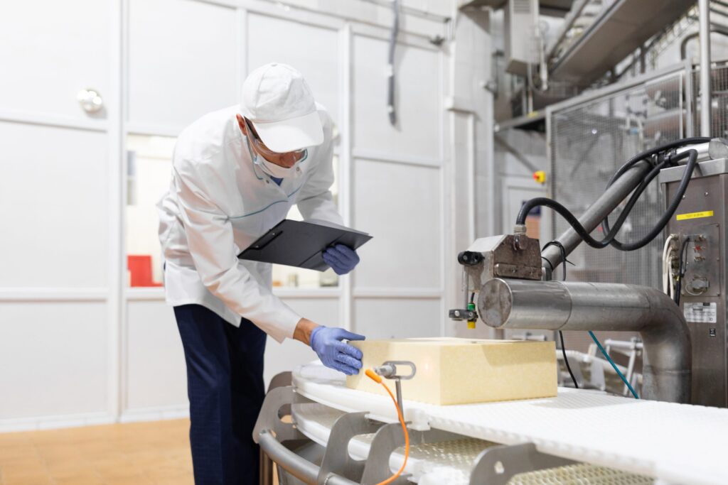 Effective Procurement Optimization for Kraft Foods Cheese