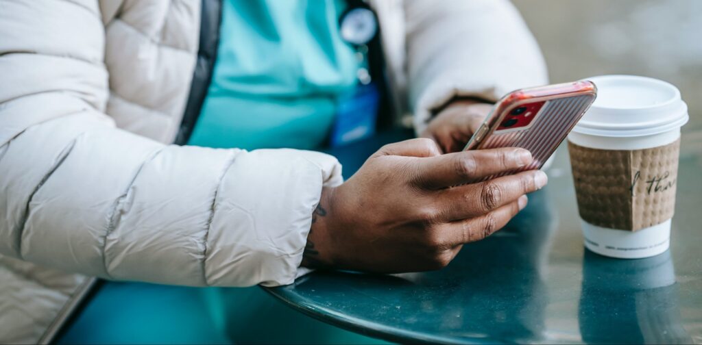A cross-platform mobile app for orthodontic practice management